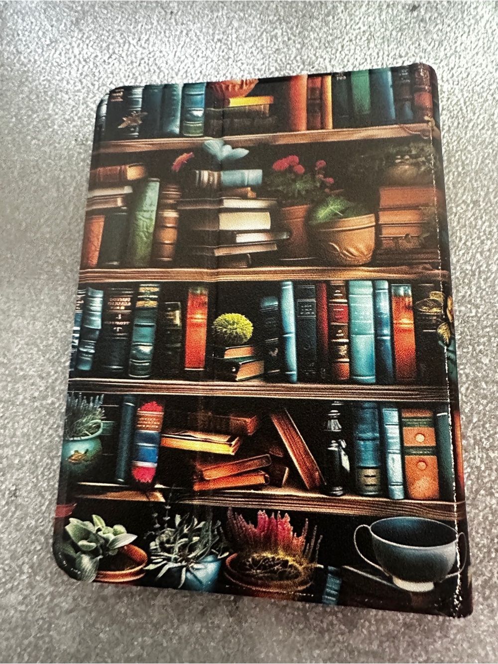 Kindle Paperwhite - Picture 2 of 6